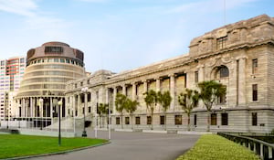 beehive new zealand parliament buildings