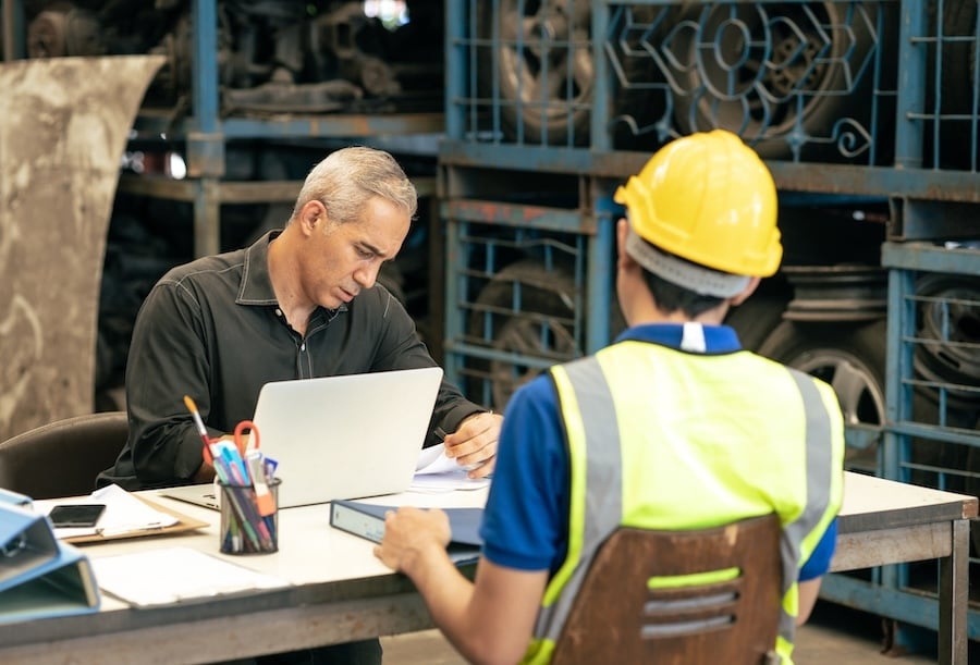 manager runs performance review